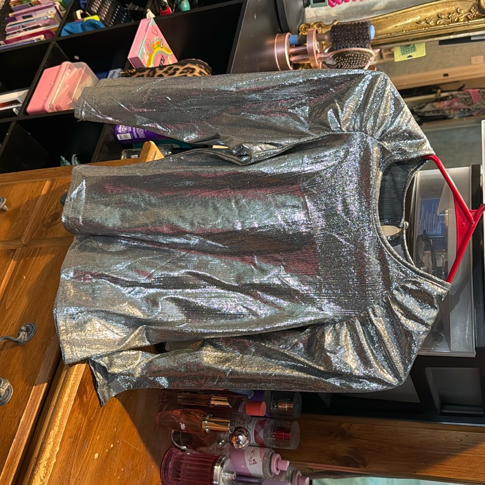 Girls shiny shirt